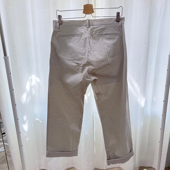 Banana Republic Stretch Khaki Wide Leg Pants. - Picture 2 of 5